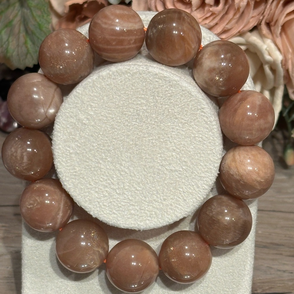 Peach Moonstone Bracelet 17mm Size 6.75-7” - Picture 3 of 5